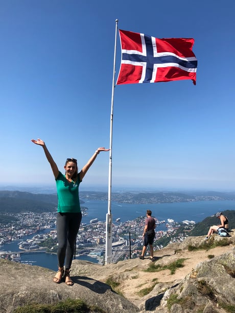 GO Leader with Norweigan Flag
