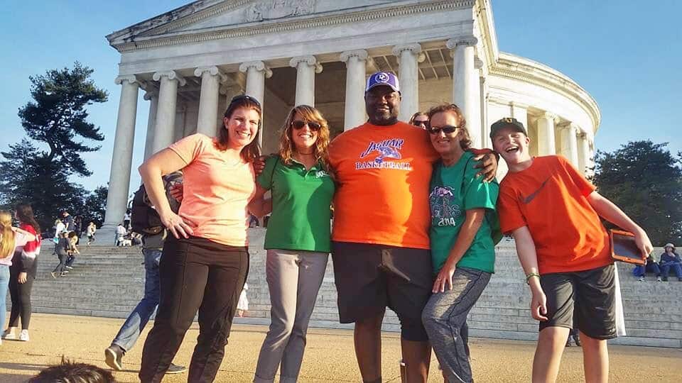 Teachers and students at the Jefferson Memorial