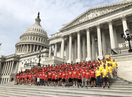 School group photo at the Capitol Building.