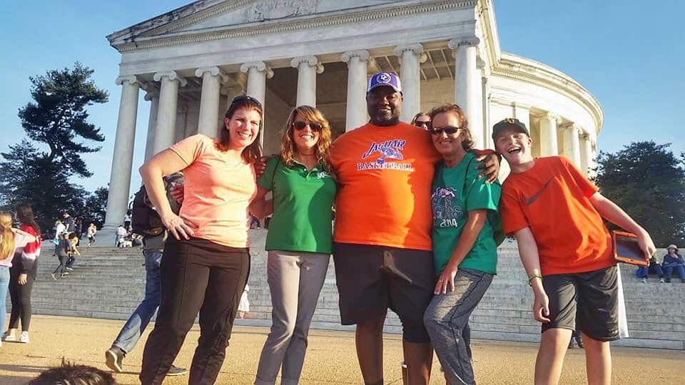 teachers and students at the jefferson memorial