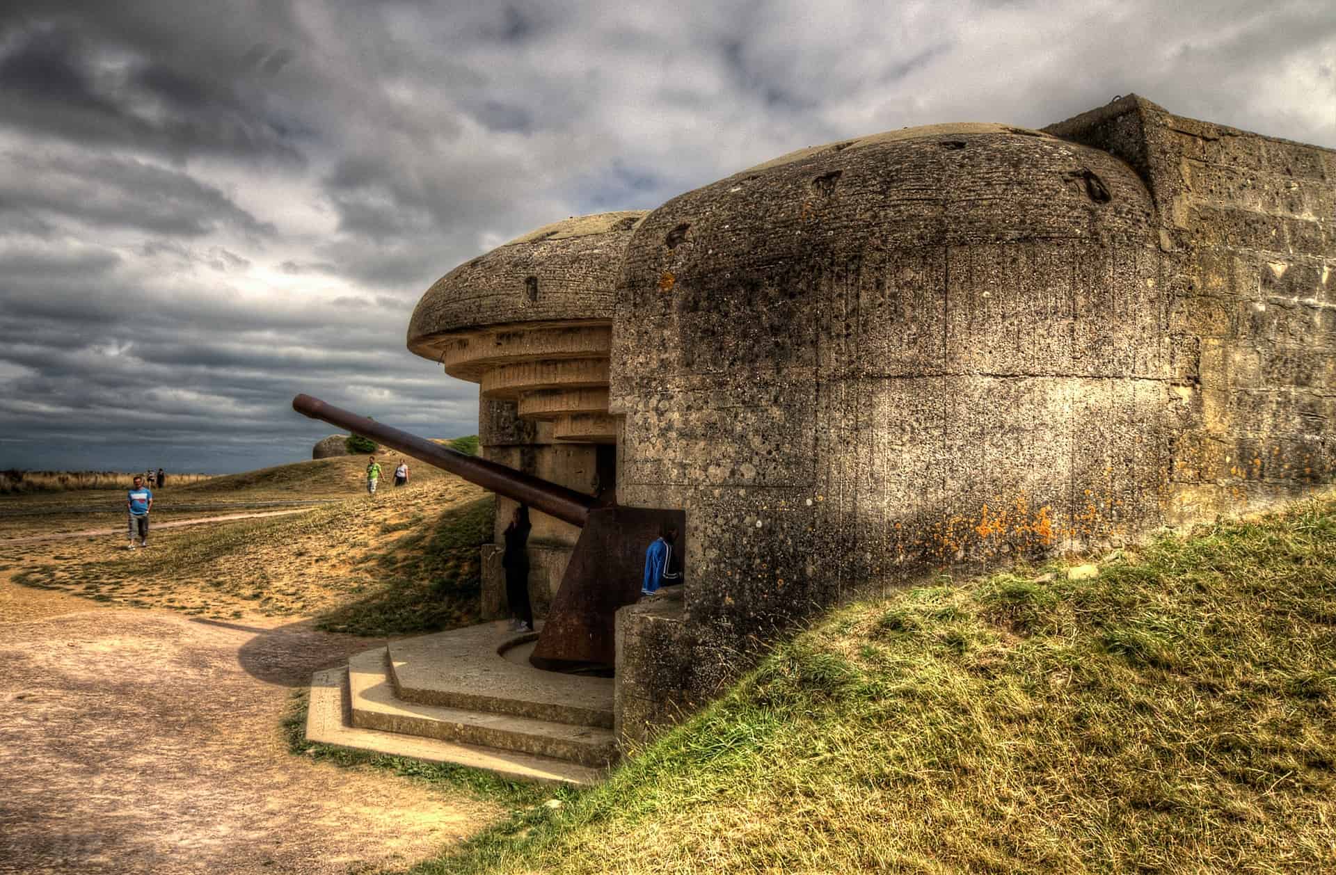 batterie-de-longues at pointe du hoc in Normandy