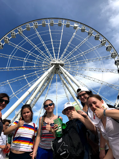 students at the Grande Roue in Montreal