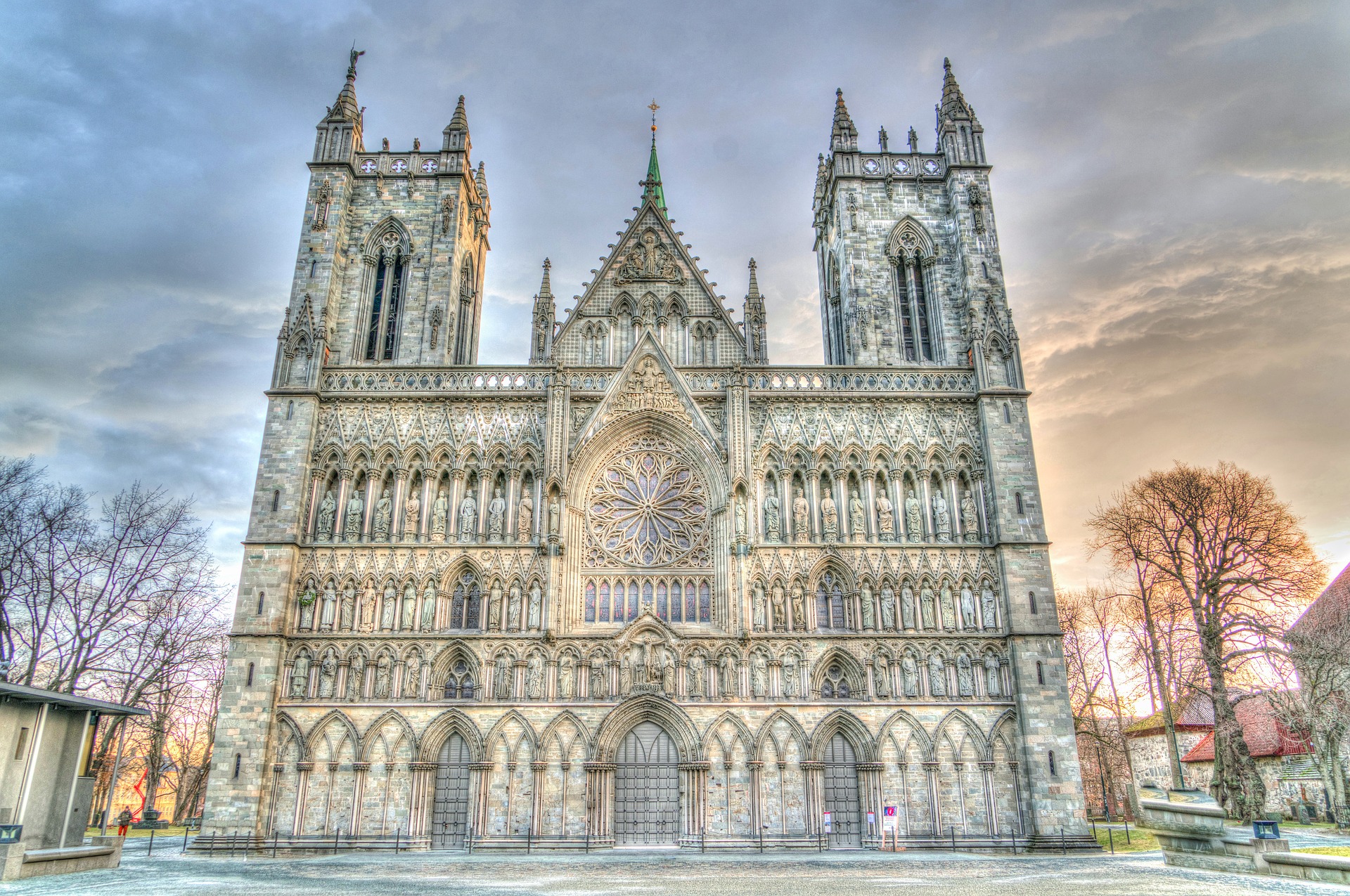 Outside view of Nidaros Cathedral